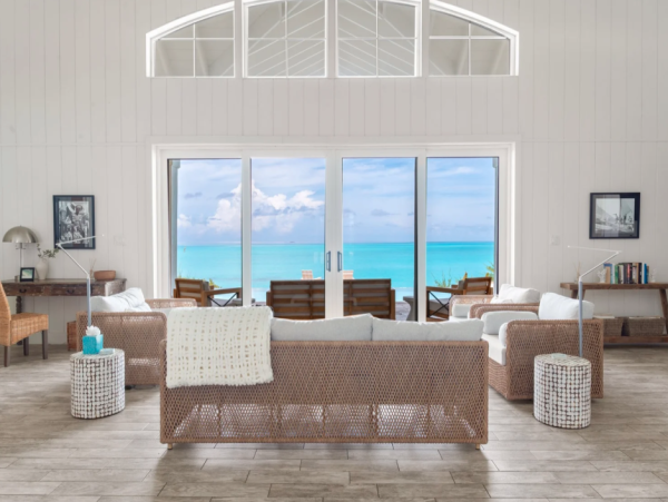 Luxurious 7-Bedroom Beachfront Retreat in Little Exuma, Bahamas